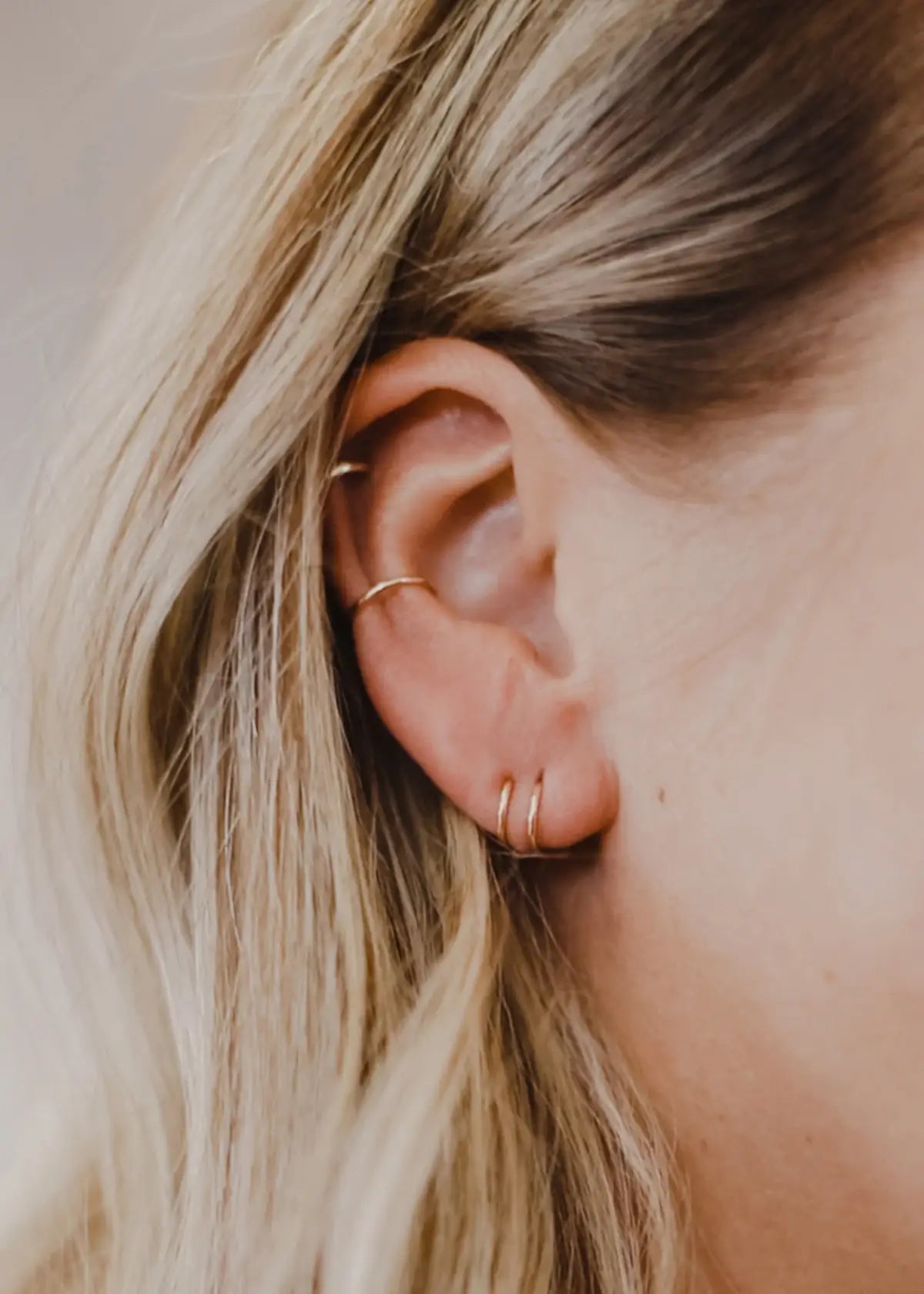 Hello Adorn: Tiny Twist Earrings