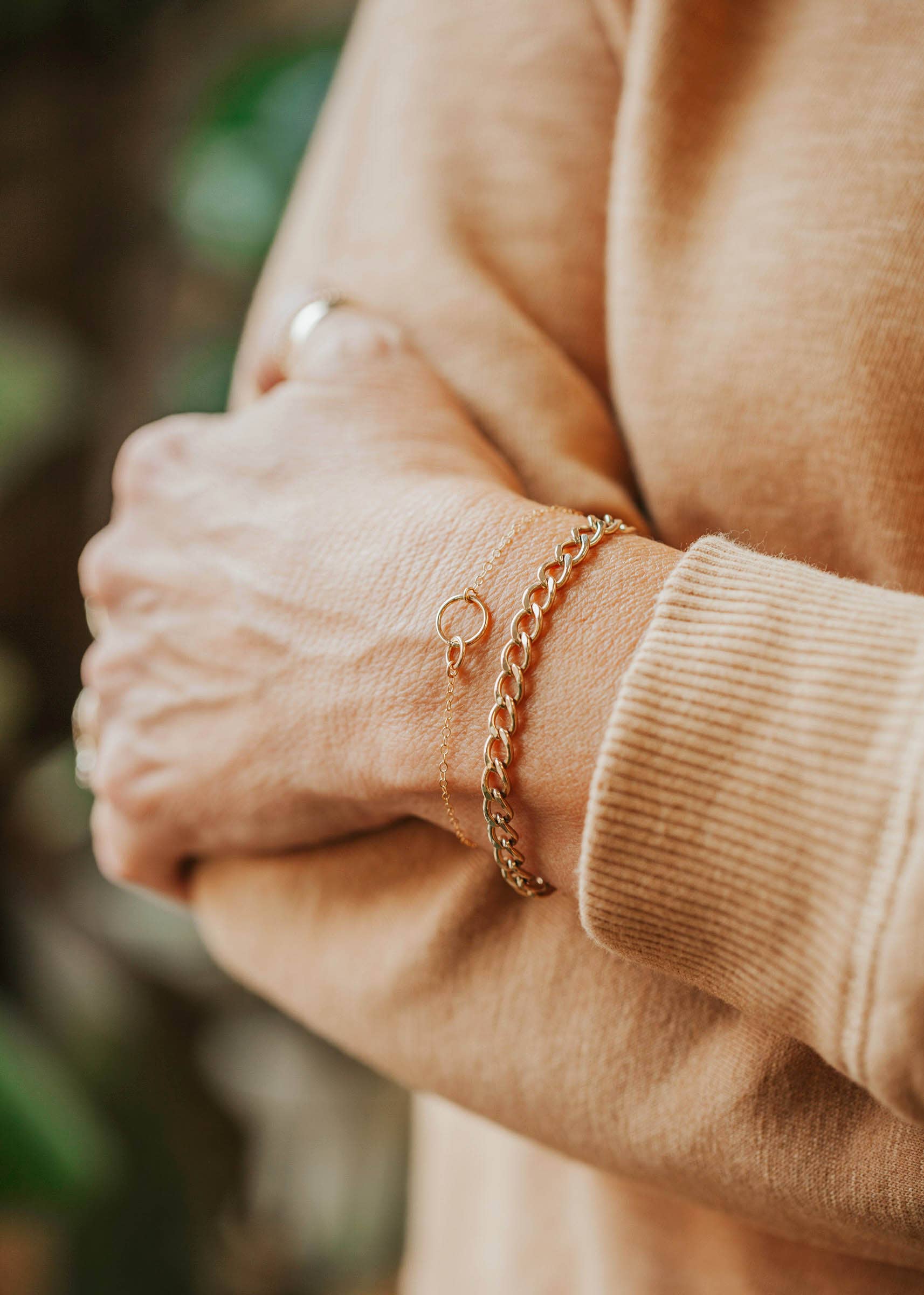 Hello Adorn: Tiny Links Bracelet - 0