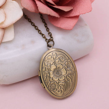 Floral Memories Locket Necklace