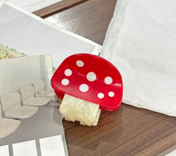 Polka Dot Mushroom Hair Claws