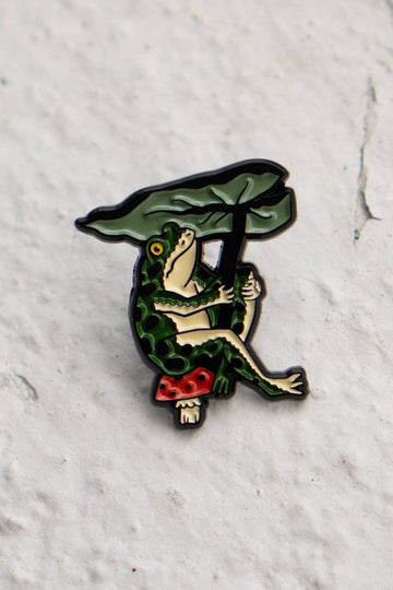 Leaf Umbrella Frog Pin