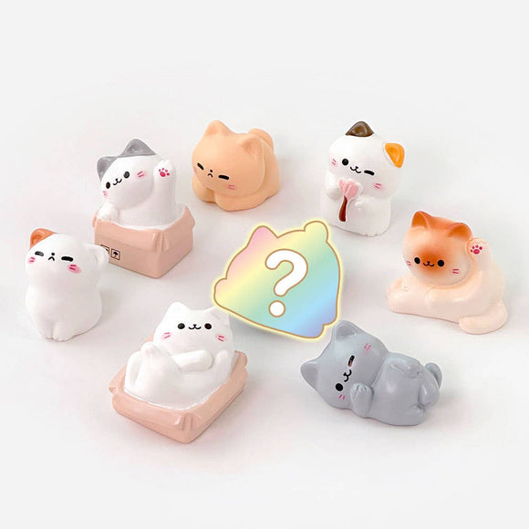Random Cozy Cat Miniature Figure