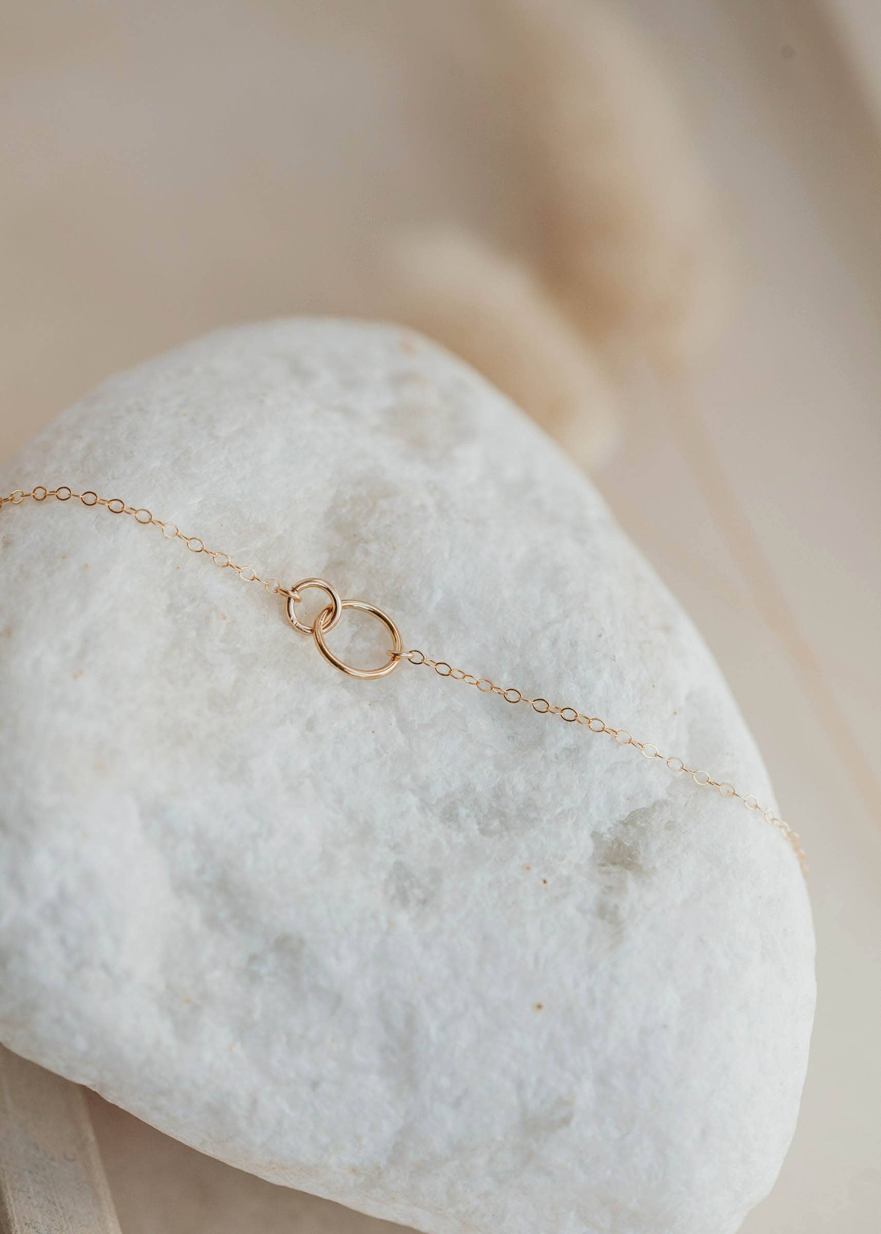 Hello Adorn: Tiny Links Necklace