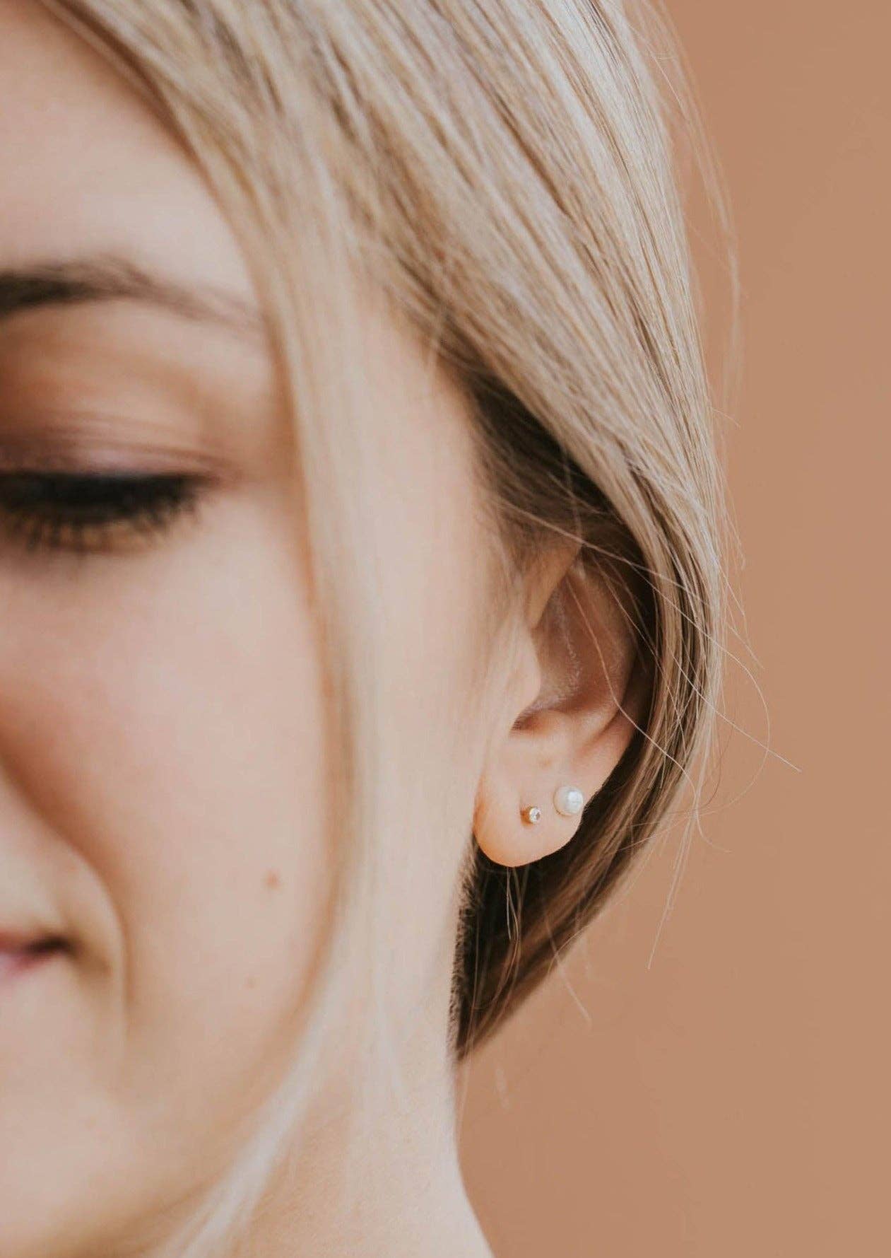Hello Adorn: Solitaire Studs Earrings