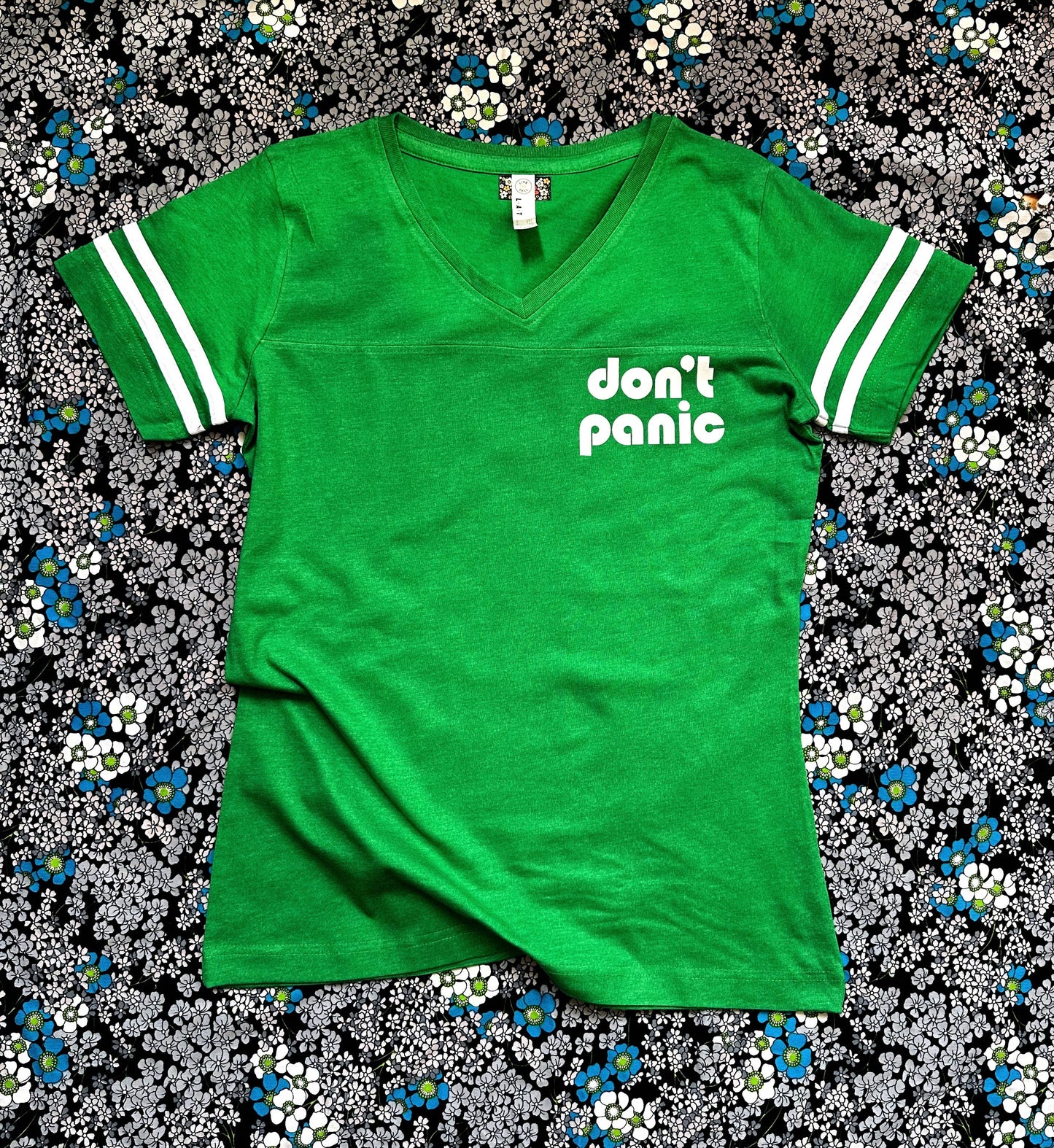 Don't Panic Ladies Retro Tee