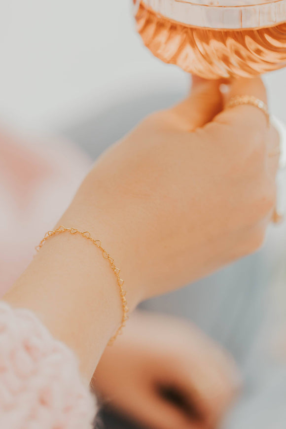 Hello Adorn: Endless Love Bracelet