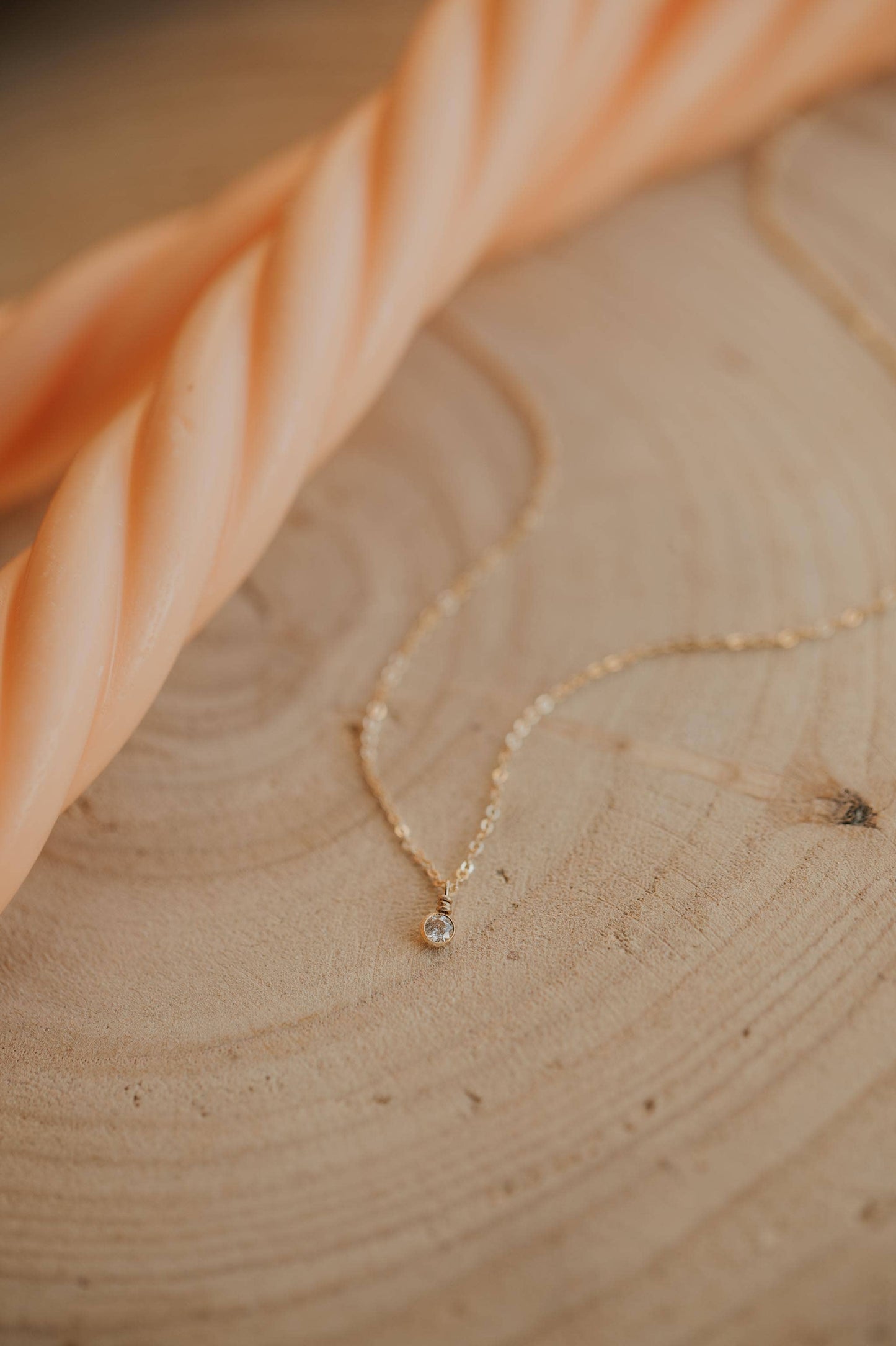 Hello Adorn: Solitaire Necklace