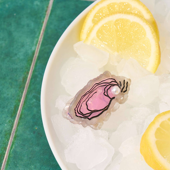 Mini Oyster Hair Claw Clip