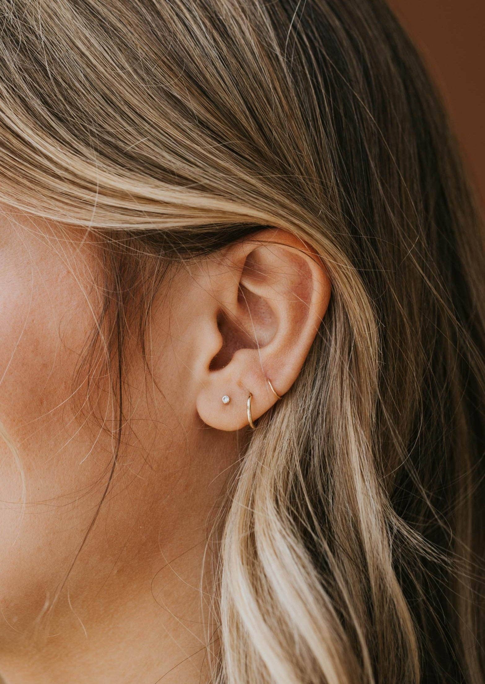 Hello Adorn: Solitaire Studs Earrings