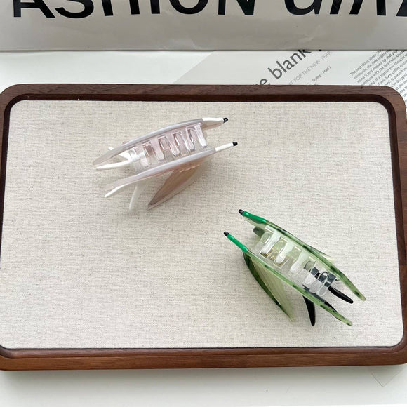 Swallow Hair Claw