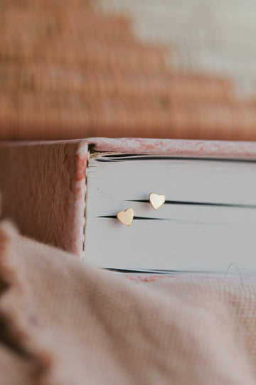 Hello Adorn: Tiny Heart Studs