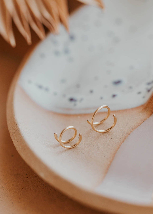 Hello Adorn: Tiny Twist Nose Ring