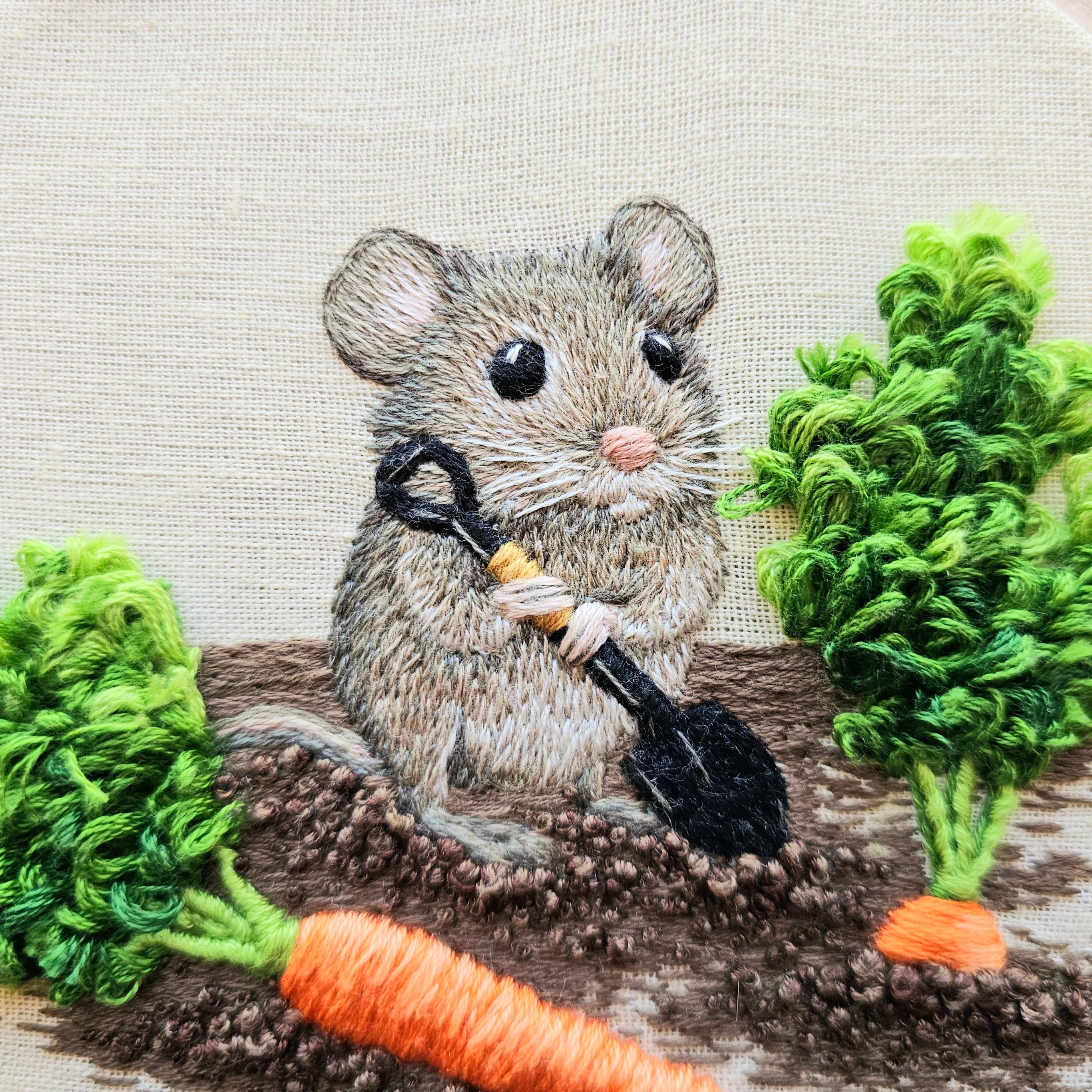 Garden Mouse Embroidery Kit - 0