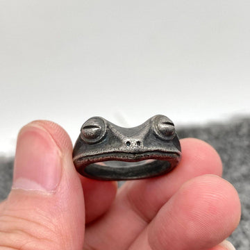 Frog Face Ring