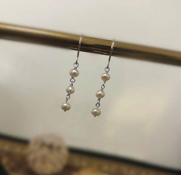 Baroque Pearls Dangle Earrings