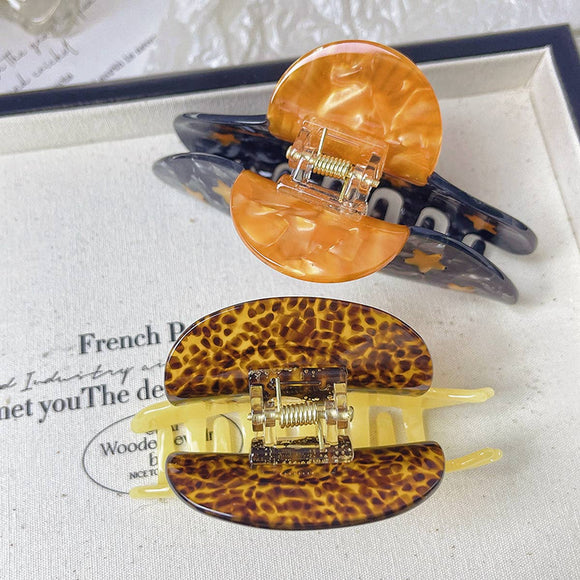 Brown Snail Hair Claw