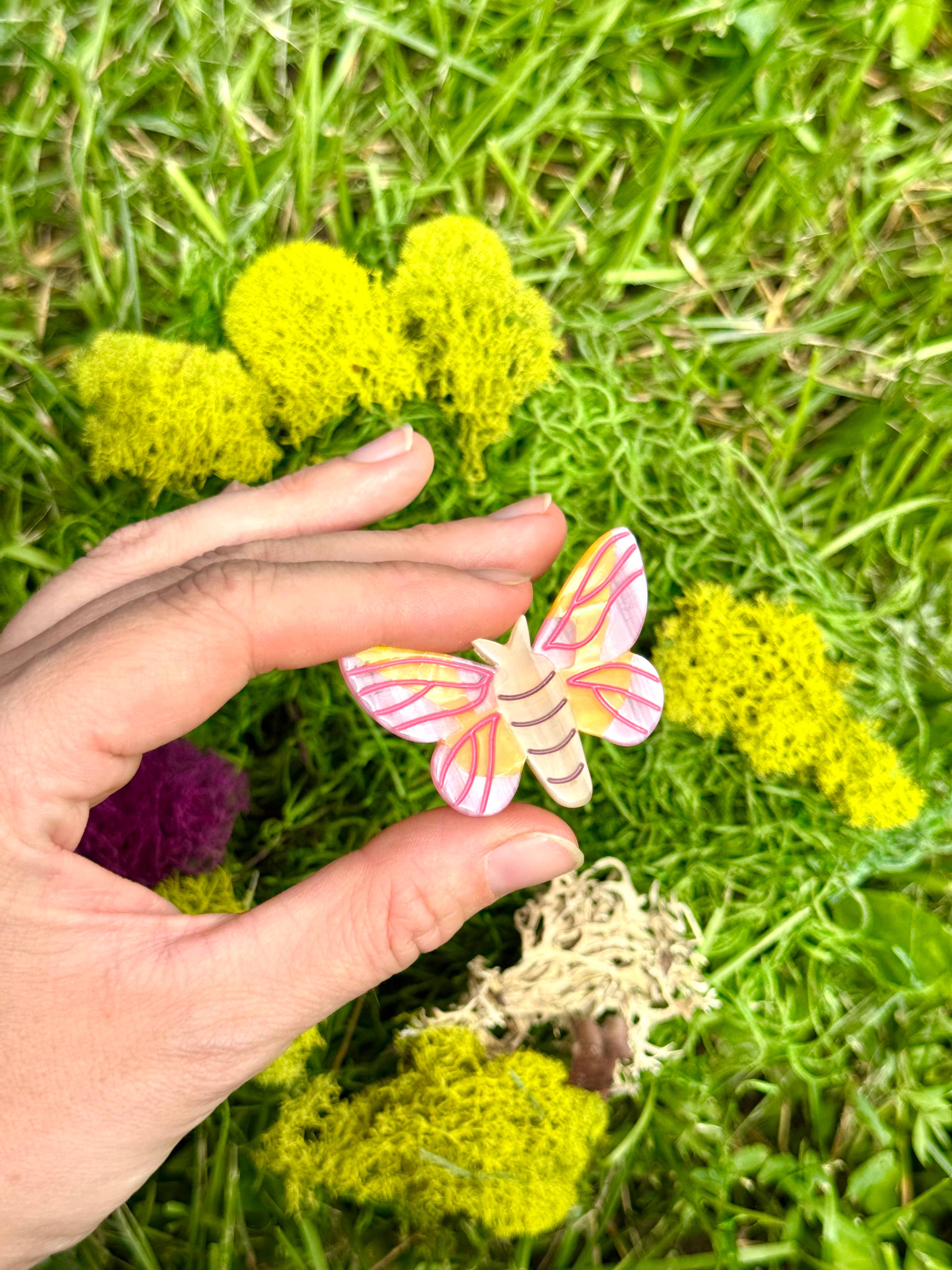 Rosy Maple Moth Hair Clip Set - 0