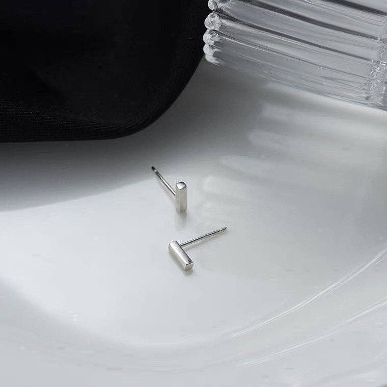Bar Post Earrings