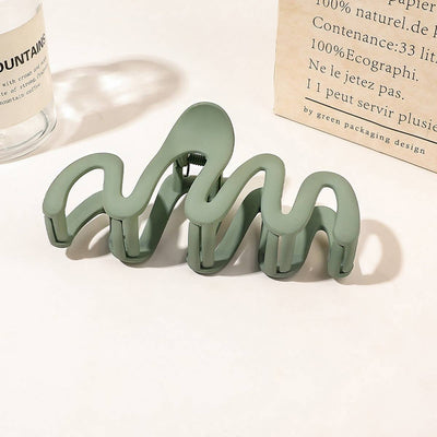 Big Wavy Hair Clip