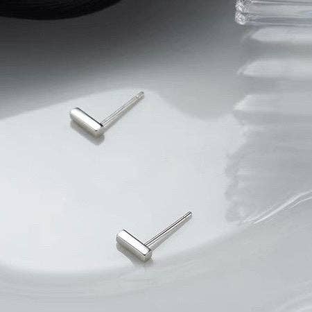 Bar Post Earrings